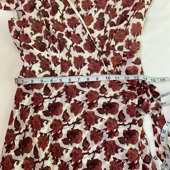 Betsey Johnson Dark Floral/Rose Chiffon Romantic Wrap Midi Dress SZ 8 - Picture 8 of 9